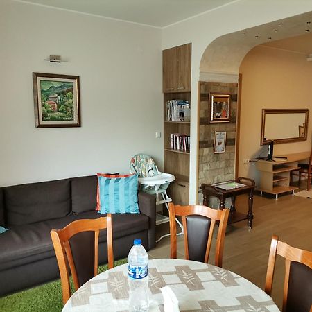 Guest Apartment Monarch سموليان المظهر الخارجي الصورة